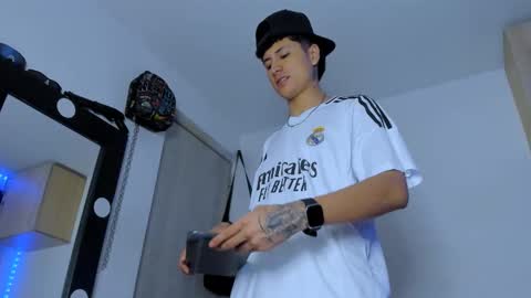 Snapshot of mateo_escobar chatting on 11, 9, 2025 mateo_escobar online show from 11, 9, 2025