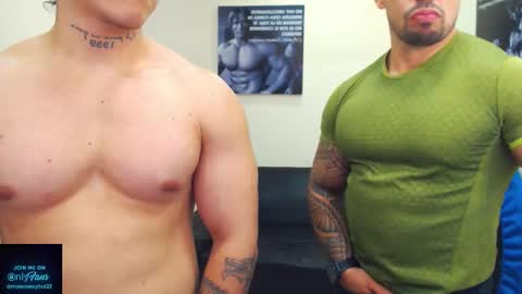 Snapshot of mateosexyhot22 chatting on 10, 10, 2025 Mateo online show from 10, 10, 2025