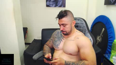Snapshot of mateosexyhot22 chatting on 10, 11, 2025 Mateo online show from 10, 11, 2025