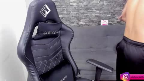 Mathew Independent model online show from 16, 10, 2025