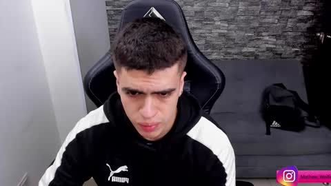 Mathew Independent model online show from 16, 11, 2025