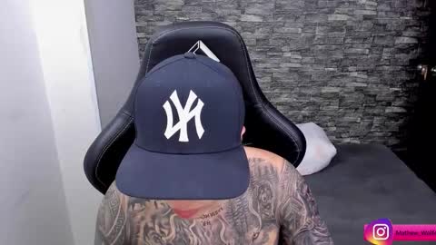 Mathew Independent model online show from 4, 12, 2025