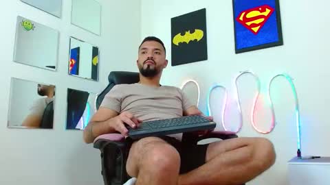 mathewhot3 online show from 26, 11, 2025