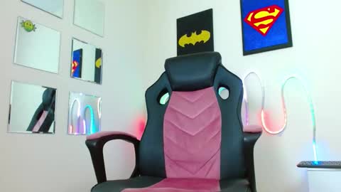 mathewhot3 online show from 26, 11, 2025