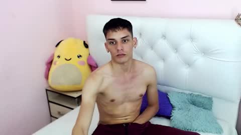 mathews_hot21 online show from 12, 9, 2025