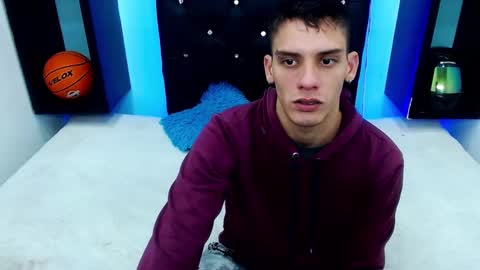 mathews_hot21 online show from 29, 9, 2025