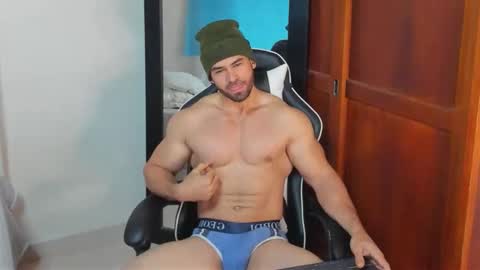 Snapshot of mathews_smith chatting on 15, 10, 2025 mathews_smith online show from 15, 10, 2025