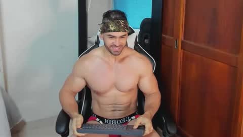 Snapshot of mathews_smith chatting on 24, 10, 2025 mathews_smith online show from 24, 10, 2025