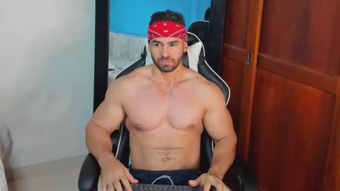 Snapshot of mathews_smith chatting on 4, 11, 2025 mathews_smith online show from 4, 11, 2025