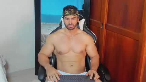 mathews_smith online show from 23, 11, 2025