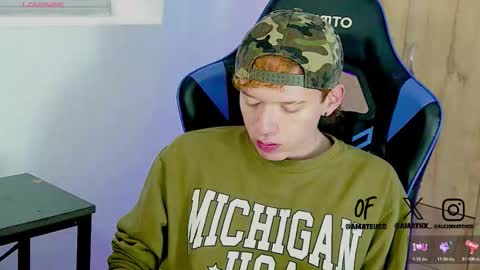 Snapshot of mathwx_ chatting on 28, 11, 2025 Alejandro Alex online show from 28, 11, 2025