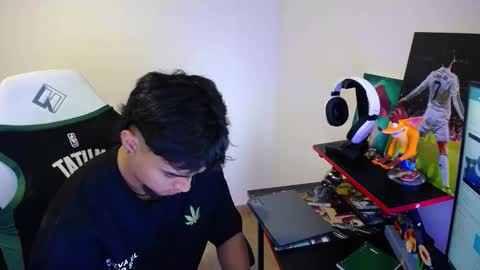 matias online show from 2, 12, 2025