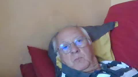 Snapshot of matricule4246 chatting on 3, 10, 2025 joyaam79 online show from 3, 10, 2025