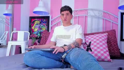 ---Matteo--- online show from 8, 10, 2025