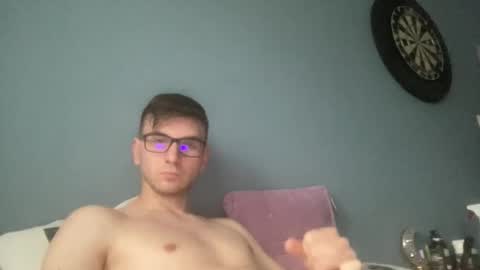 Snapshot of matthd21 chatting on 11, 9, 2025 matthd21 online show from 11, 9, 2025