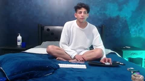 matthew_hawk19 online show from 8, 1, 2026