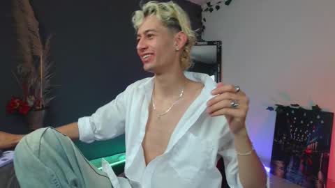 Snapshot of mattias_dantee chatting on 7, 11, 2025 mattias online show from 7, 11, 2025