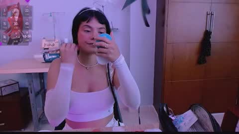 mattilda_18 online show from 8, 10, 2025