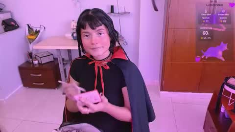 mattilda_18 online show from 10, 10, 2025