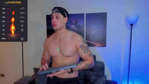 mattsaill_ online show from 17, 12, 2024