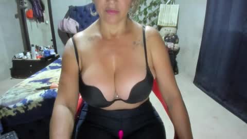 Snapshot of mature_bigboobs__ chatting on 3, 3, 2026 mature_bigboobs__ online show from 3, 3, 2026