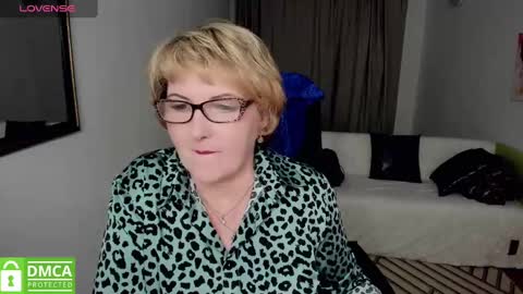 Lana online show from 2, 1, 2025