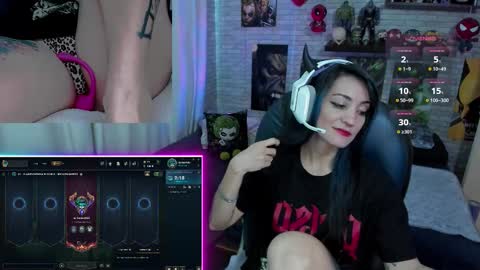 Snapshot of mature_gamer chatting on 5, 11, 2025 Nath online show from 5, 11, 2025