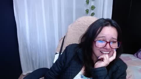 Snapshot of mature_wolf chatting on 9, 1, 2025 Sonia online show from 9, 1, 2025