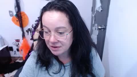 Snapshot of mature_wolf chatting on 3, 11, 2025 Sonia online show from 3, 11, 2025