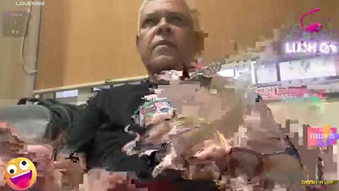 Snapshot of maturedman_44 chatting on 15, 11, 2025 DEV online show from 15, 11, 2025