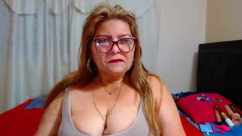 maturehot649 online show from 28, 12, 2024