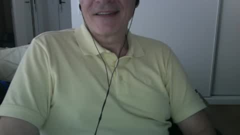 Snapshot of maturehotman chatting on 4, 1, 2025 maturehotman online show from 4, 1, 2025