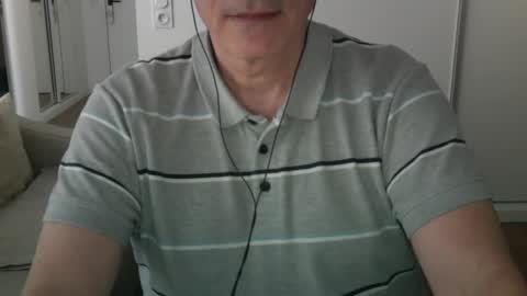 Snapshot of maturehotman chatting on 8, 3, 2025 maturehotman online show from 8, 3, 2025