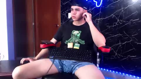 Snapshot of maty_hard chatting on 7, 1, 2025 Matias online show from 7, 1, 2025