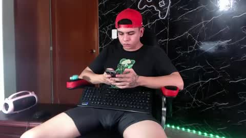 Snapshot of maty_hard chatting on 7, 2, 2025 Matias online show from 7, 2, 2025