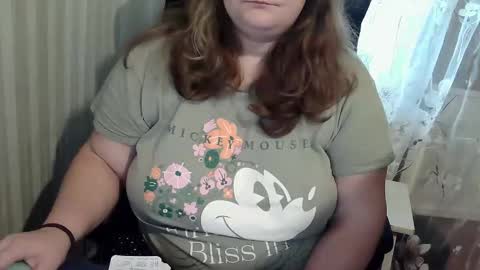 Snapshot of mavka2025 chatting on 11, 10, 2025 Mavka2025 online show from 11, 10, 2025