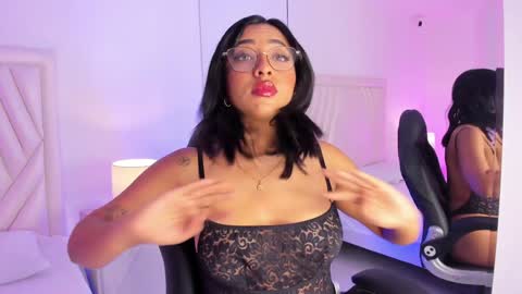 Mavy  online show from 14, 1, 2025