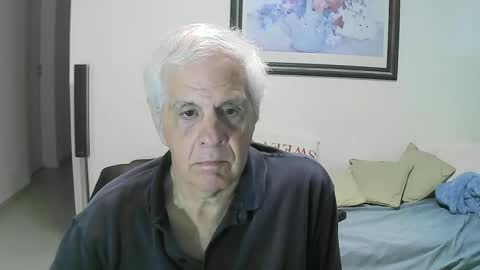 Snapshot of max_2017 chatting on 26, 10, 2025 max_2017 online show from 26, 10, 2025