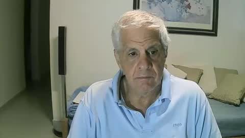 Snapshot of max_2017 chatting on 22, 11, 2025 max_2017 online show from 22, 11, 2025