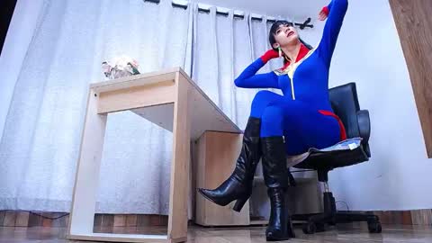 Max Collins online show from 14, 10, 2025