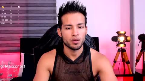 Max Conor online show from 4, 3, 2025