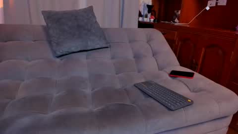 max D. online show from 22, 1, 2025