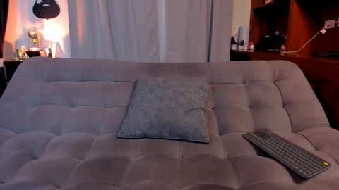 max D. online show from 4, 3, 2025