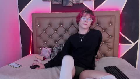 Max lover1 online show from 19, 12, 2024