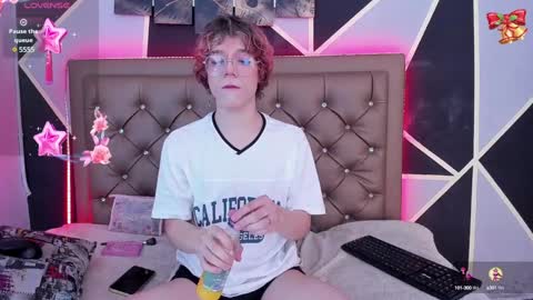 Max lover1 online show from 7, 1, 2025