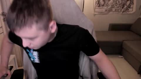 Max online show from 15, 12, 2025