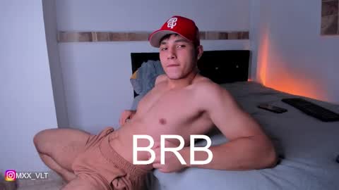 Snapshot of max_valiant1 chatting on 27, 10, 2025 max_valiant1 online show from 27, 10, 2025