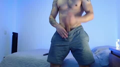 Snapshot of max_xl_ chatting on 8, 10, 2025 max_xl_ online show from 8, 10, 2025