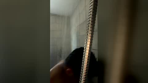 Snapshot of maxbee1323 chatting on 16, 3, 2026 maxbee1323 online show from 16, 3, 2026