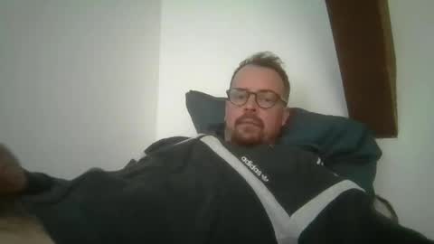 maxhorn591 online show from 8, 4, 2026